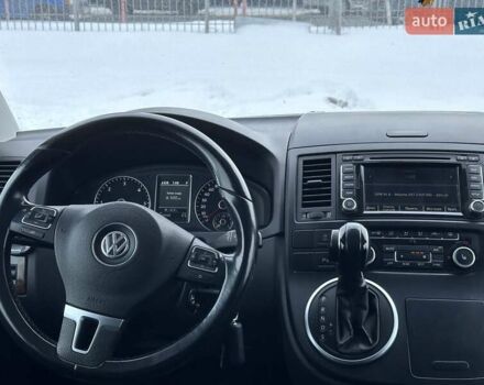 Черный Фольксваген Мультиван, объемом двигателя 1.98 л и пробегом 230 тыс. км за 23000 $, фото 19 на Automoto.ua