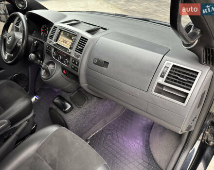 Черный Фольксваген Мультиван, объемом двигателя 2 л и пробегом 299 тыс. км за 24750 $, фото 55 на Automoto.ua