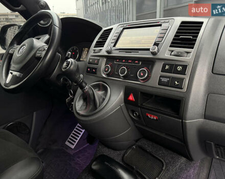 Черный Фольксваген Мультиван, объемом двигателя 2 л и пробегом 299 тыс. км за 24750 $, фото 54 на Automoto.ua