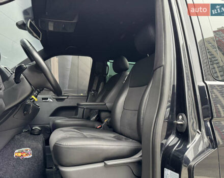 Черный Фольксваген Мультиван, объемом двигателя 2 л и пробегом 299 тыс. км за 24750 $, фото 36 на Automoto.ua