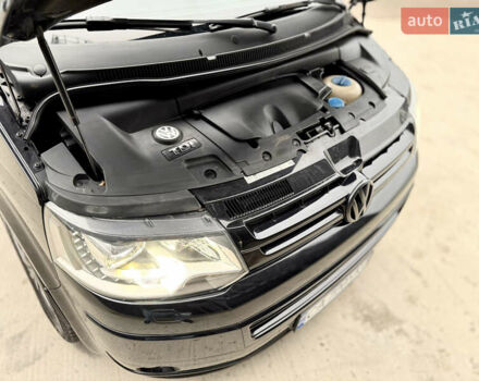 Черный Фольксваген Мультиван, объемом двигателя 2 л и пробегом 299 тыс. км за 24750 $, фото 69 на Automoto.ua