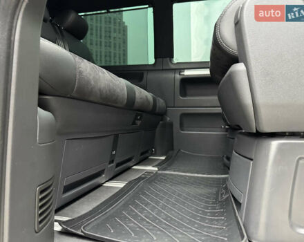 Черный Фольксваген Мультиван, объемом двигателя 2 л и пробегом 299 тыс. км за 24750 $, фото 46 на Automoto.ua