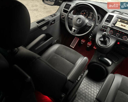 Черный Фольксваген Мультиван, объемом двигателя 2 л и пробегом 299 тыс. км за 24750 $, фото 49 на Automoto.ua