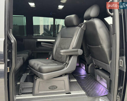 Черный Фольксваген Мультиван, объемом двигателя 2 л и пробегом 299 тыс. км за 24750 $, фото 44 на Automoto.ua