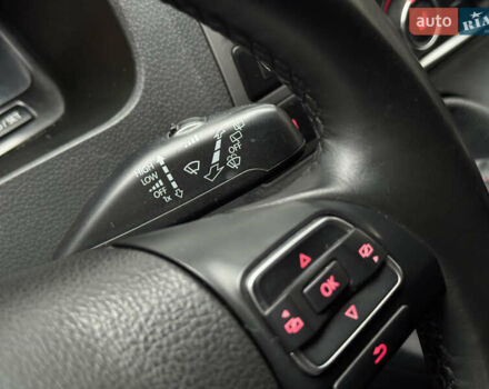 Черный Фольксваген Мультиван, объемом двигателя 2 л и пробегом 299 тыс. км за 24750 $, фото 65 на Automoto.ua