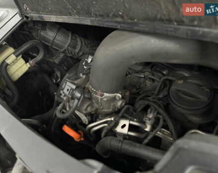 Черный Фольксваген Мультиван, объемом двигателя 2 л и пробегом 299 тыс. км за 24750 $, фото 72 на Automoto.ua