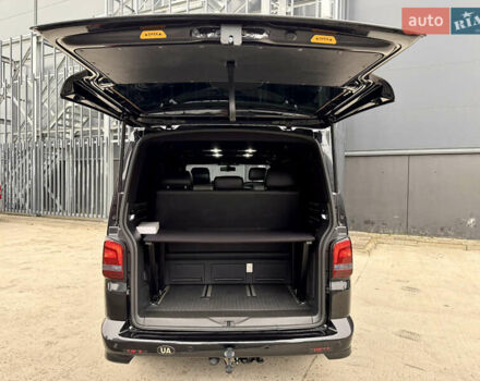 Черный Фольксваген Мультиван, объемом двигателя 2 л и пробегом 299 тыс. км за 24750 $, фото 41 на Automoto.ua