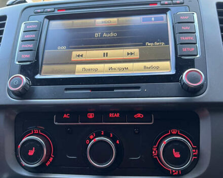 Черный Фольксваген Мультиван, объемом двигателя 1.97 л и пробегом 299 тыс. км за 25300 $, фото 14 на Automoto.ua