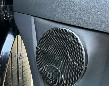 Черный Фольксваген Мультиван, объемом двигателя 1.97 л и пробегом 299 тыс. км за 25300 $, фото 19 на Automoto.ua