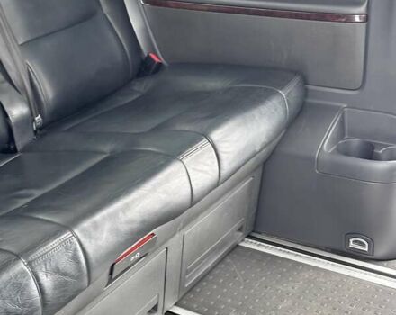 Черный Фольксваген Мультиван, объемом двигателя 1.98 л и пробегом 230 тыс. км за 23000 $, фото 11 на Automoto.ua