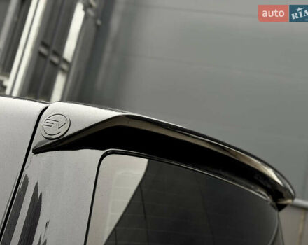 Черный Фольксваген Мультиван, объемом двигателя 2 л и пробегом 299 тыс. км за 24750 $, фото 7 на Automoto.ua