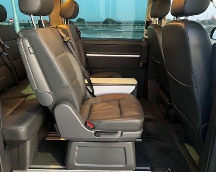 Черный Фольксваген Мультиван, объемом двигателя 2 л и пробегом 122 тыс. км за 8600 $, фото 18 на Automoto.ua