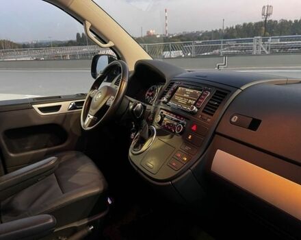 Черный Фольксваген Мультиван, объемом двигателя 2 л и пробегом 122 тыс. км за 8600 $, фото 14 на Automoto.ua