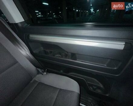 Черный Фольксваген Мультиван, объемом двигателя 1.97 л и пробегом 300 тыс. км за 20950 $, фото 12 на Automoto.ua