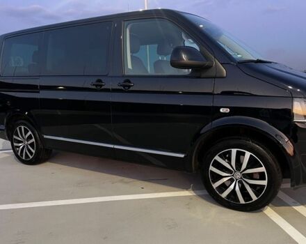 Черный Фольксваген Мультиван, объемом двигателя 2 л и пробегом 122 тыс. км за 8600 $, фото 4 на Automoto.ua