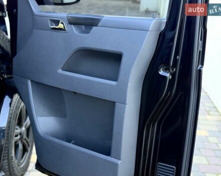 Черный Фольксваген Мультиван, объемом двигателя 1.97 л и пробегом 187 тыс. км за 18500 $, фото 41 на Automoto.ua