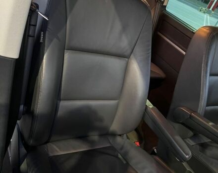 Черный Фольксваген Мультиван, объемом двигателя 2 л и пробегом 122 тыс. км за 8600 $, фото 17 на Automoto.ua