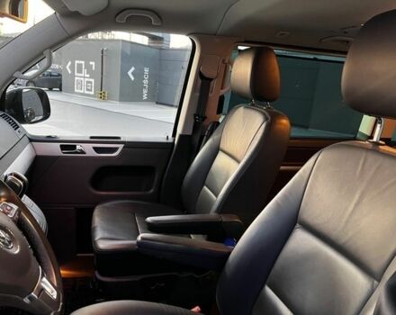 Черный Фольксваген Мультиван, объемом двигателя 2 л и пробегом 122 тыс. км за 8600 $, фото 13 на Automoto.ua