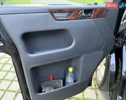 Черный Фольксваген Мультиван, объемом двигателя 2 л и пробегом 178 тыс. км за 29900 $, фото 15 на Automoto.ua