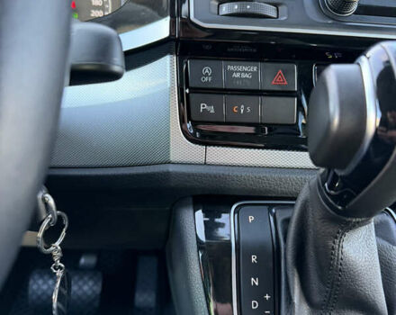 Черный Фольксваген Мультиван, объемом двигателя 1.97 л и пробегом 173 тыс. км за 40500 $, фото 36 на Automoto.ua