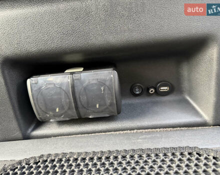 Чорний Фольксваген Мультиван, об'ємом двигуна 1.97 л та пробігом 196 тис. км за 38500 $, фото 31 на Automoto.ua