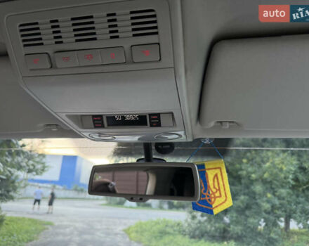 Черный Фольксваген Мультиван, объемом двигателя 2 л и пробегом 178 тыс. км за 29900 $, фото 38 на Automoto.ua