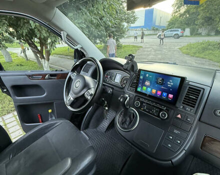 Черный Фольксваген Мультиван, объемом двигателя 2 л и пробегом 178 тыс. км за 29900 $, фото 33 на Automoto.ua