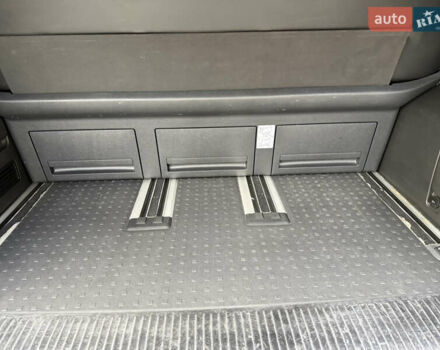 Чорний Фольксваген Мультиван, об'ємом двигуна 1.97 л та пробігом 196 тис. км за 38500 $, фото 28 на Automoto.ua