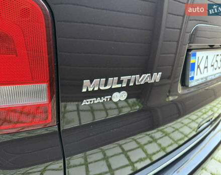 Черный Фольксваген Мультиван, объемом двигателя 2 л и пробегом 178 тыс. км за 29900 $, фото 18 на Automoto.ua