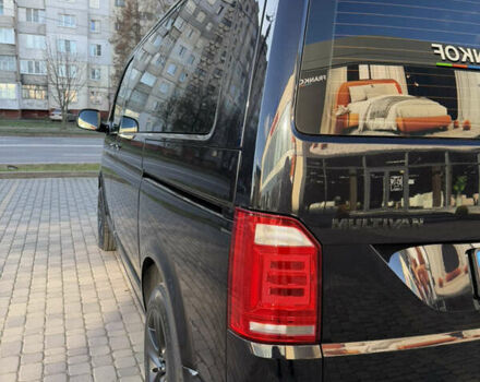 Черный Фольксваген Мультиван, объемом двигателя 1.97 л и пробегом 173 тыс. км за 40500 $, фото 21 на Automoto.ua