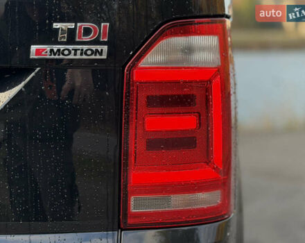 Чорний Фольксваген Мультиван, об'ємом двигуна 1.97 л та пробігом 196 тис. км за 38500 $, фото 20 на Automoto.ua