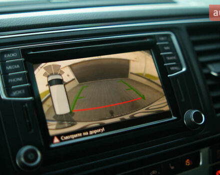 Чорний Фольксваген Мультиван, об'ємом двигуна 2 л та пробігом 265 тис. км за 45000 $, фото 32 на Automoto.ua