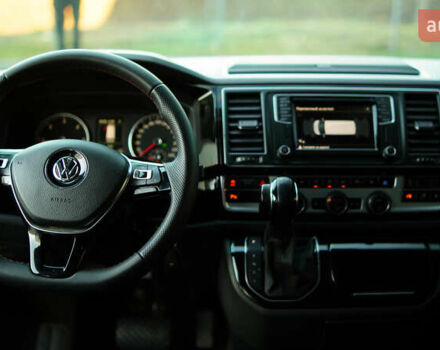 Чорний Фольксваген Мультиван, об'ємом двигуна 2 л та пробігом 265 тис. км за 45000 $, фото 29 на Automoto.ua