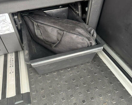 Черный Фольксваген Мультиван, объемом двигателя 1.97 л и пробегом 222 тыс. км за 37000 $, фото 8 на Automoto.ua