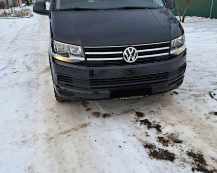Черный Фольксваген Мультиван, объемом двигателя 1.97 л и пробегом 183 тыс. км за 34000 $, фото 1 на Automoto.ua