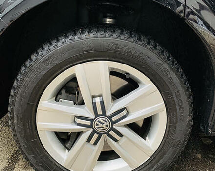 Чорний Фольксваген Мультиван, об'ємом двигуна 2 л та пробігом 152 тис. км за 45500 $, фото 11 на Automoto.ua