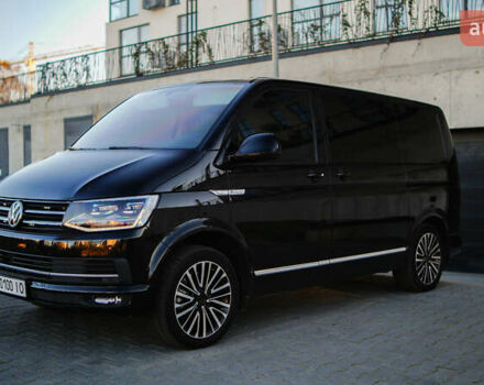 Чорний Фольксваген Мультиван, об'ємом двигуна 2 л та пробігом 265 тис. км за 45000 $, фото 7 на Automoto.ua