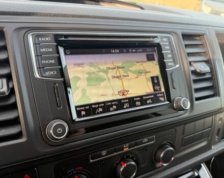 Черный Фольксваген Мультиван, объемом двигателя 2 л и пробегом 213 тыс. км за 11890 $, фото 4 на Automoto.ua