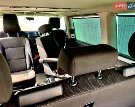 Черный Фольксваген Мультиван, объемом двигателя 2 л и пробегом 243 тыс. км за 24900 $, фото 3 на Automoto.ua