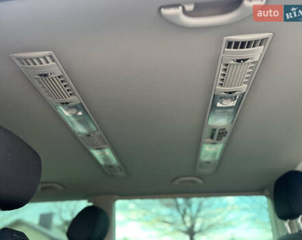 Черный Фольксваген Мультиван, объемом двигателя 2 л и пробегом 270 тыс. км за 31999 $, фото 22 на Automoto.ua