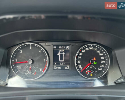 Черный Фольксваген Мультиван, объемом двигателя 2 л и пробегом 270 тыс. км за 31999 $, фото 30 на Automoto.ua