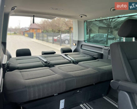 Черный Фольксваген Мультиван, объемом двигателя 2 л и пробегом 270 тыс. км за 31999 $, фото 23 на Automoto.ua