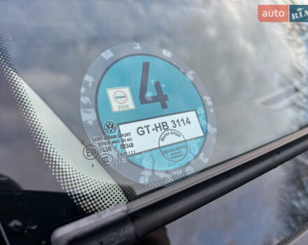 Черный Фольксваген Мультиван, объемом двигателя 2 л и пробегом 270 тыс. км за 31999 $, фото 38 на Automoto.ua