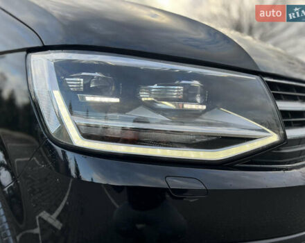 Черный Фольксваген Мультиван, объемом двигателя 2 л и пробегом 270 тыс. км за 31700 $, фото 10 на Automoto.ua