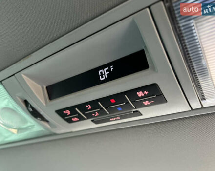 Черный Фольксваген Мультиван, объемом двигателя 2 л и пробегом 270 тыс. км за 31999 $, фото 21 на Automoto.ua