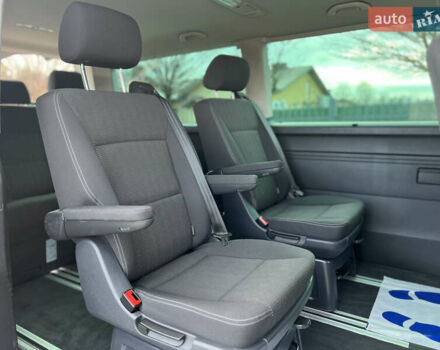 Черный Фольксваген Мультиван, объемом двигателя 2 л и пробегом 270 тыс. км за 31999 $, фото 18 на Automoto.ua