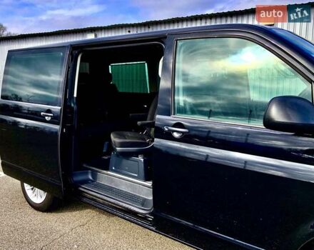 Черный Фольксваген Мультиван, объемом двигателя 2 л и пробегом 243 тыс. км за 24900 $, фото 1 на Automoto.ua