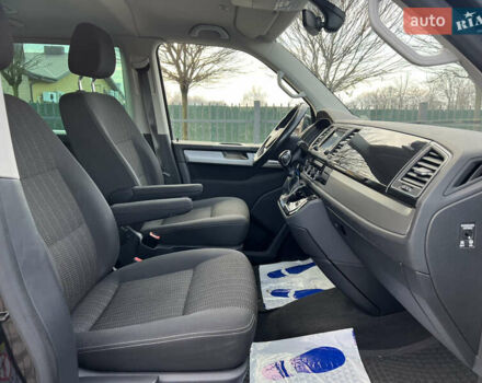 Черный Фольксваген Мультиван, объемом двигателя 2 л и пробегом 270 тыс. км за 31999 $, фото 20 на Automoto.ua