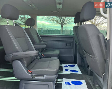 Черный Фольксваген Мультиван, объемом двигателя 2 л и пробегом 270 тыс. км за 31999 $, фото 19 на Automoto.ua