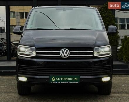 Черный Фольксваген Мультиван, объемом двигателя 1.97 л и пробегом 300 тыс. км за 32499 $, фото 1 на Automoto.ua